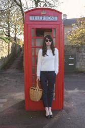 OUTFIT | hanging by the phonebox