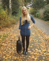 LOOK: BLUE CARDIGAN AND FRINGE BAG