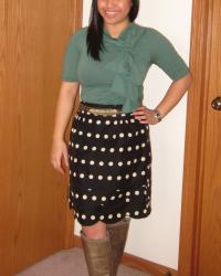 OOTD: Scalloped Dots and Loosely Looped