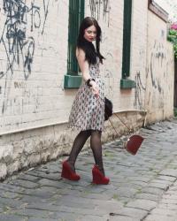 dark red wedges and a dark red bow