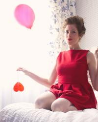 The tale of the sweet girl, the fake heart and the red balloons.
