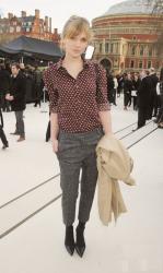 Clémence Poésy au défilé Burberry Prorsum à Londres