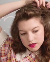 1940s hairstyle and pin curler review