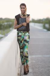 Tropical printed pants