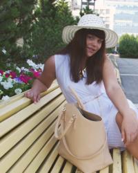 Look of the day: WHITE DRESS