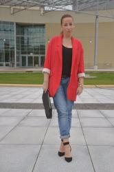 RED BLAZER & BOYFRIEND JEANS