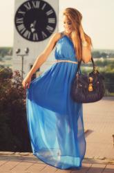Blue maxi dress trend