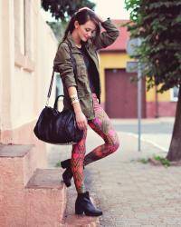 MILITARY SECOND HAND JACKET & AZTEC LEGGINGS