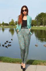 Teal floral pant for a sophisticated look