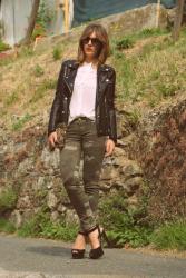MIXING LEATHER AND CAMOUFLAGE