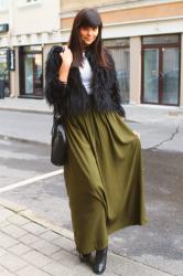 Look of the day: BLACK GOLD AND GREEN