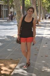 Vilanova segundo post: orange shorts
