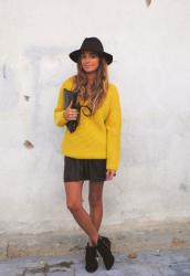 mustard jumper: the complete outfit