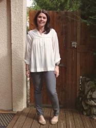 Tenue simple mais qui ne passe pas inaperçue...