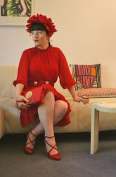 Lady in red | Oakes Day outfit