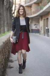 Oxblood pleated skirt