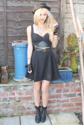OOTN: christmas party LBD