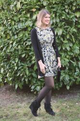 La petite robe à fleurs