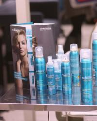 John Frieda Luxurious Volume