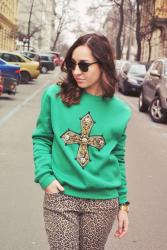 Green sweatshirt