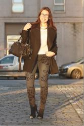 BLACK JACQUARD PANTS