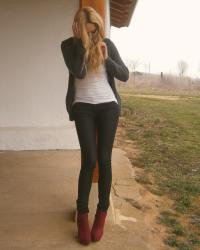 BURGUNDY HEELS