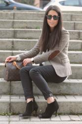 Tweed blazer & Daniel Wellington watch