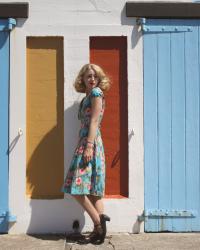 Boatsheds and a Bright Hawaiian Dress!