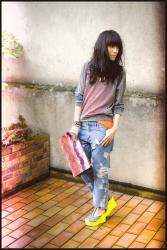 Une bouteille à la mer #1 (acne distressed jeans)
