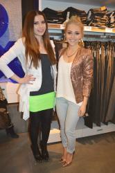 Celebrating H&M’s New “Denim Days” Campaign With The Carrie Diaries Star, AnnaSophia Robb