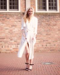OUTFIT: the Trench Robe