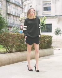 Mirror Sunnies Vs. Mirror Bag!