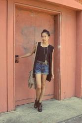 Quick Snap | Black & Fringe