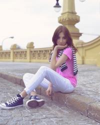 LAUNDERED NEON - WE LOVE!