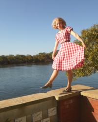 Sewing Post: These are two of my favourite things: a gingham dress with ric-rac made by me!
