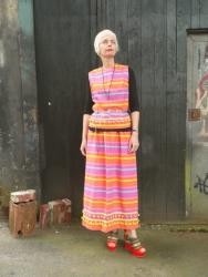 How to wear a place of mind dingle-ball style