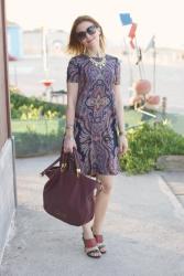 Paisley print dress and...a bag for all seasons !