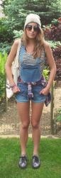 Dungarees and canvas bag!