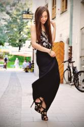 black maxi skirt and loose patterned top