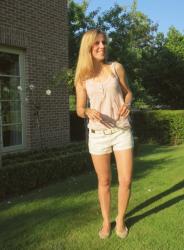 Le petit short fleuri