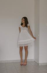 La petite robe blanche
