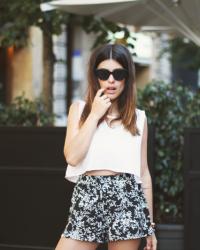 BLACK AND WHITE FLOWERS