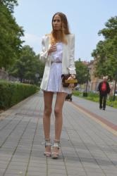 White dictate