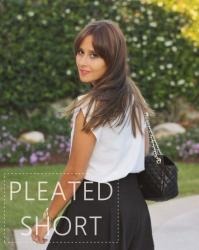 PLEATED SHORT