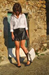 WORKING GIRL OUTFIT: WHITE & LEATHER