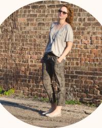 dotty, a new tee, and print pants