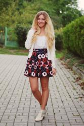 FLORAL SKIRT FOR FALL