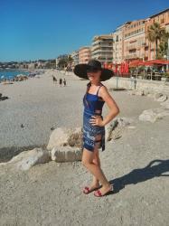 Big hat - perfect choice to the beach