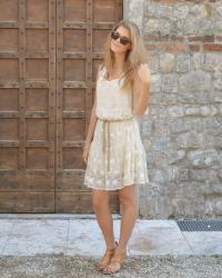 Outfit: Lace dress 