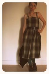 Tenue d'automne sur fond de vert. Etape une: Le projet.